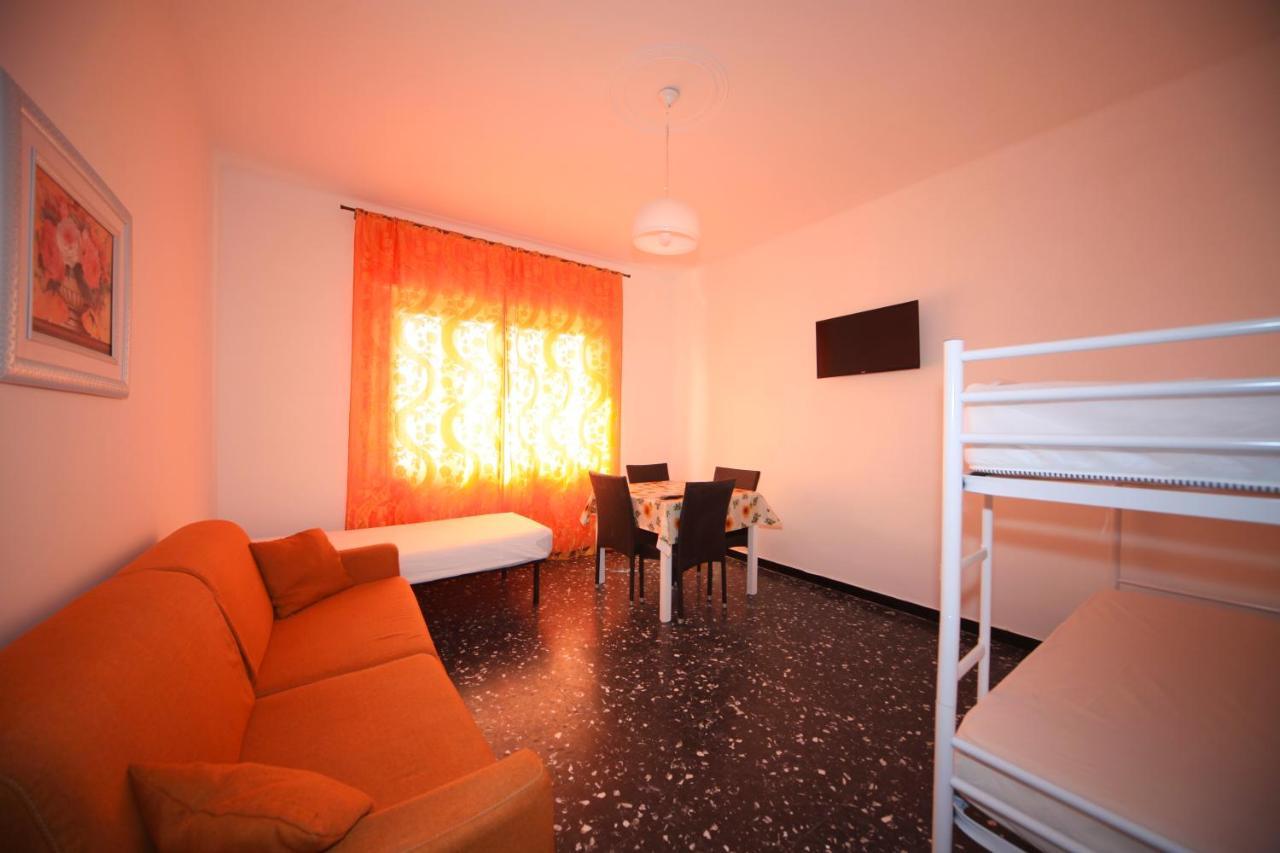 Appartamento Frontemare Marina dʼMarina dʼAndora Exterior foto